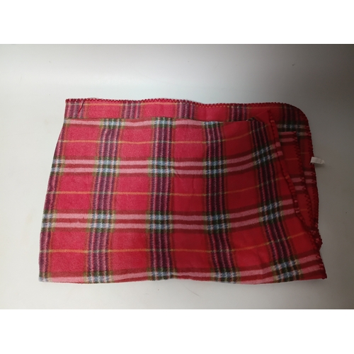 292 - A collection of 6 vintage blankets, all with different colours and patterns.
