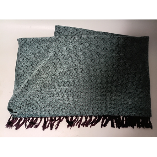 292 - A collection of 6 vintage blankets, all with different colours and patterns.
