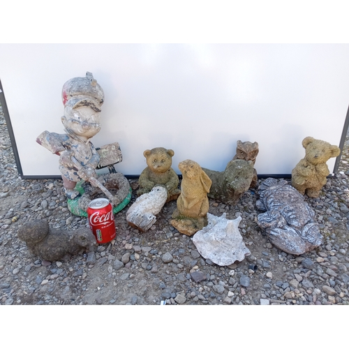179 - A collection of garden ornaments & statues. To include plastic & concrete.