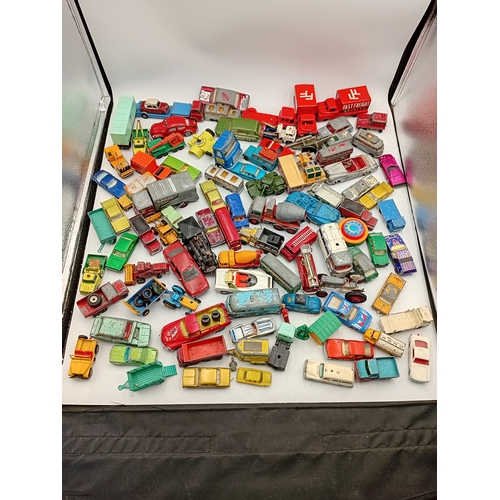 160 - A large collection of vintage diecast toy cars contains Matchbox models ,Corgi, Dinky, and Majorette... 