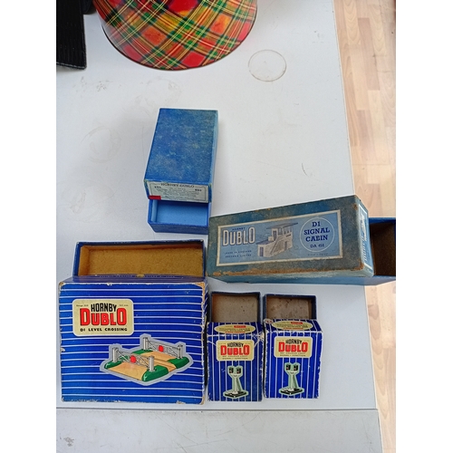 160 - A large collection of vintage diecast toy cars contains Matchbox models ,Corgi, Dinky, and Majorette... 