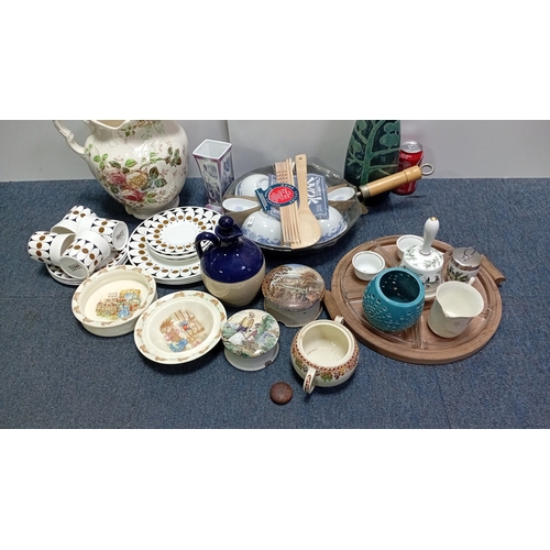 6 - A quantity of assorted ceramics and homewares including a floral transfer jug, polychrome condiment ... 