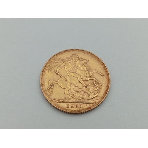 397 - A 1911 22ct gold full sovereign.