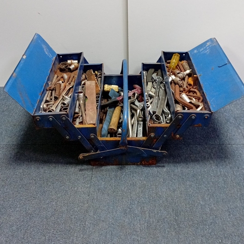 17 - Cantilever metal tool box in blue-painted steel, with swing handles and folding compartment trays, c... 