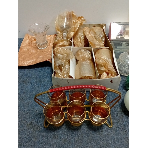 27 - A group of bar and glassware including BrewDog branded schooner glasses in boxes, a Martell XO prese... 