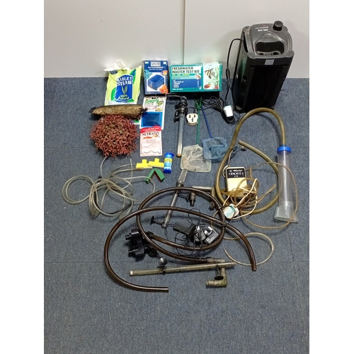 29 - A mixed lot of aquarium equipment and consumables including AquaManta EFX 200 external filter, AirTe... 