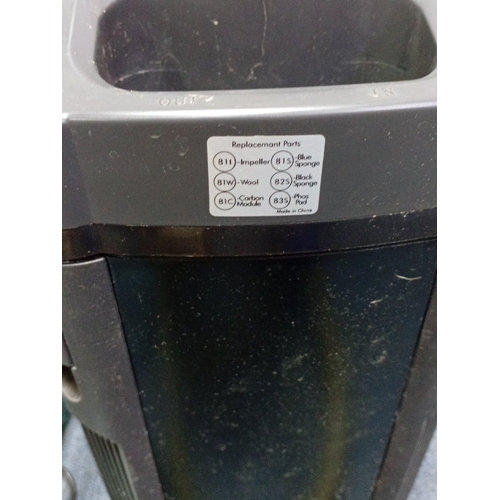 29 - A mixed lot of aquarium equipment and consumables including AquaManta EFX 200 external filter, AirTe... 