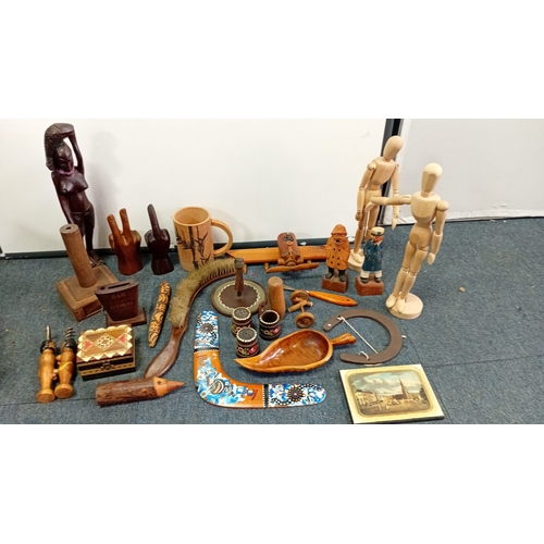 34 - A mixed lot of wood and metal curios, including carved figural sculpture, artist’s lay figures, deco... 