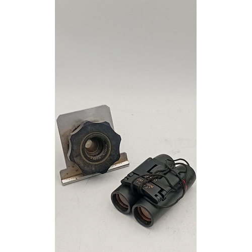 43 - A group of optical and lighting equipment, including a Mag-Lite torch, Neo inspection lamp, compact ... 