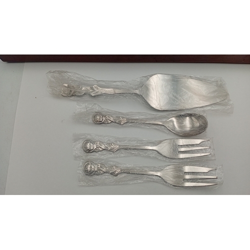 45 - Viners ‘Country Garden’ stainless steel canteen of cutlery for six persons, in a fitted case, with f... 