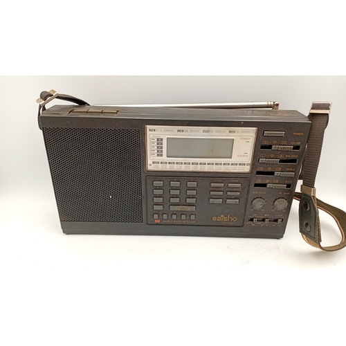 96 - Saisho SW-5000 portable world band receiver, with telescopic aerial and multi-band digital tuning, a... 
