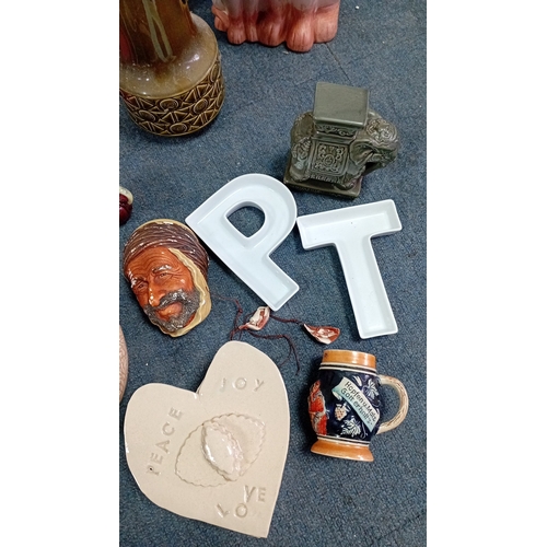 57 - A mixed group of decorative ceramics and collectables including a boxed Hamilton Collection ‘Cabin F... 