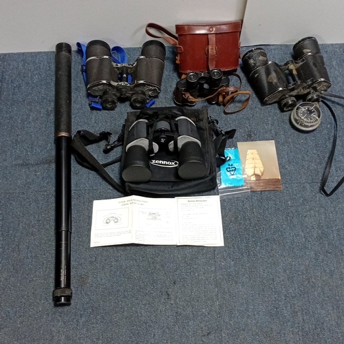 186 - A group of optical field instruments including a Hilkinson Pancratic x25–x40 British-made telescope,... 