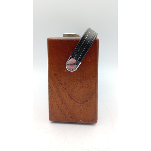 92 - Roberts solid-state portable radio, Model RIC.1—black rexine case with simulated wood ends, woven sp... 
