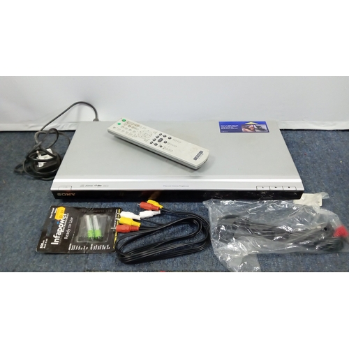 94 - A mixed lot of vintage electronics and workshop equipment including a Sony PlayStation console with ... 