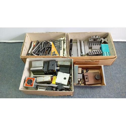 95 - A group of machinist’s workshop tools including Mitutoyo magnetic indicator stands, a Fanretto toolm... 