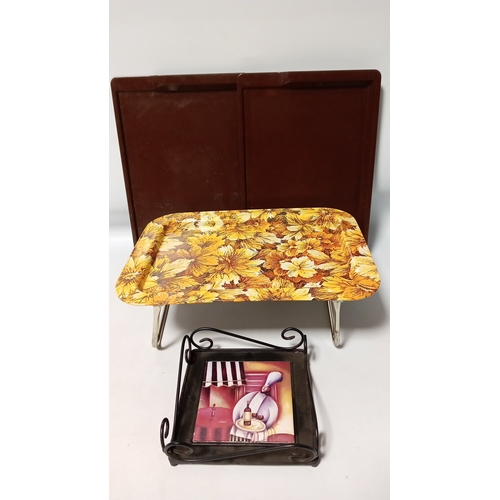 36 - A mixed group of 20th century domestic and decorative items including a mantel clock, framed nautica... 