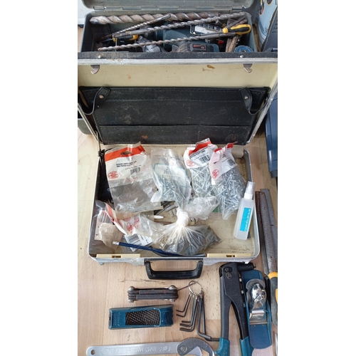 3 - A quantity of workshop tools and accessories including a Power Craft PRT-150 router table needs a mo... 