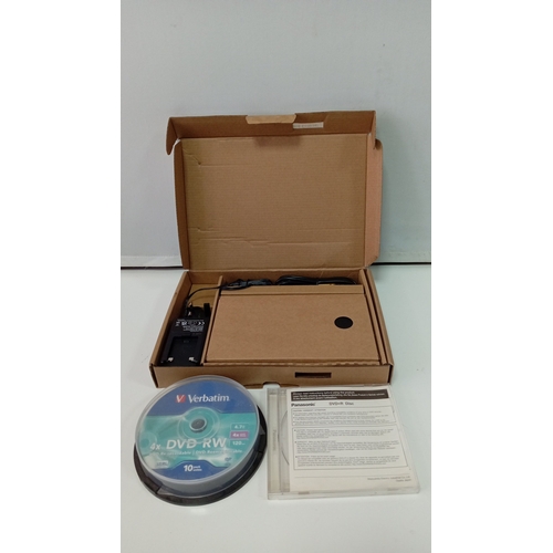 6 - An assortment of domestic and communications electronics, including a Sony Dream Machine clock radio... 