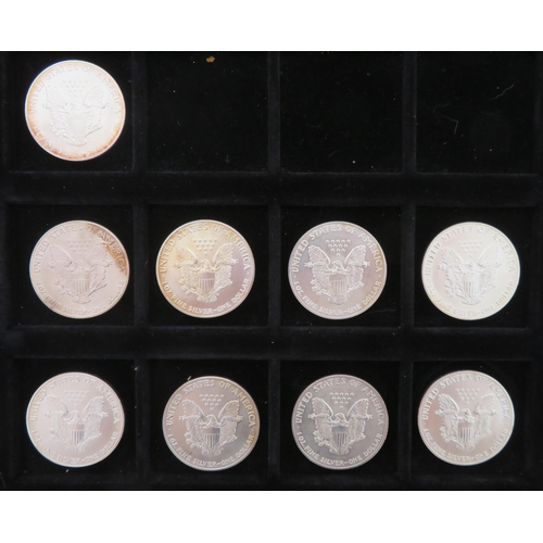 337 - USA - Silver Eagle silver uncirculated dollar range of nine, with 1990 (1, toned) and 1992 (8). Qty ... 