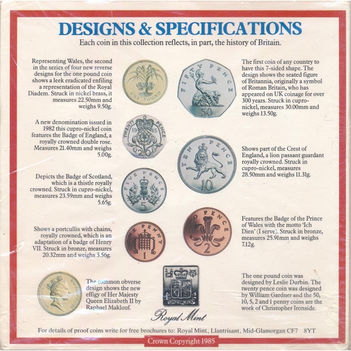 272 - Collection with UK uncirculated year sets 1982, 1985 (2), 1986 and 2007, uncirculated coins packs wi... 