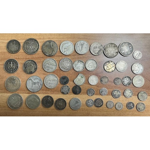 344 - World Coins - 19th and 20th Century World silver coins (100+), in mixed condition, with ranges from ... 