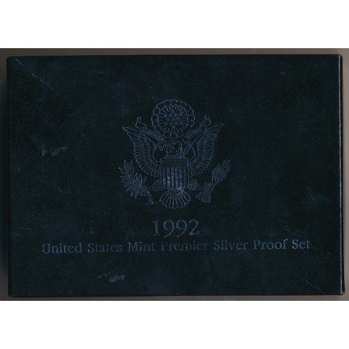 335 - USA - 1992 silver proof FDC half dollar to cent five coin set, in United States Mint box of issue wi... 