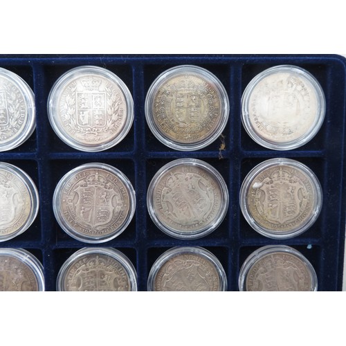 162 - Range of silver half crowns (35), in mixed condition with 1817, 1825, 1836, 1875, 1881, 1887, 1889 (... 