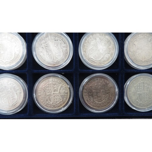 162 - Range of silver half crowns (35), in mixed condition with 1817, 1825, 1836, 1875, 1881, 1887, 1889 (... 