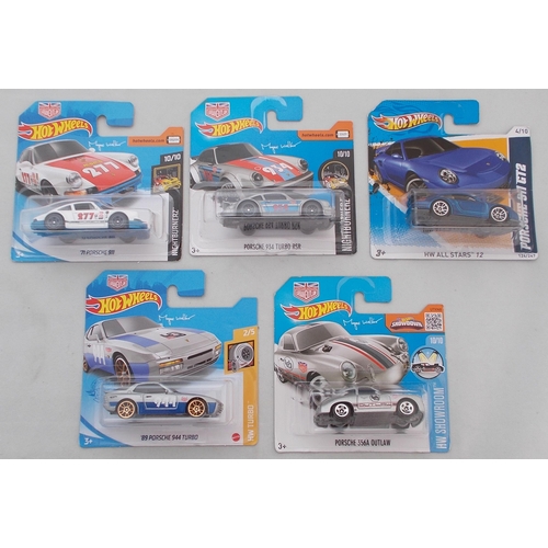 194 - 1970s onwards collection, generally excellent in good plus or better boxes, with Corgi Porsche 911S ... 