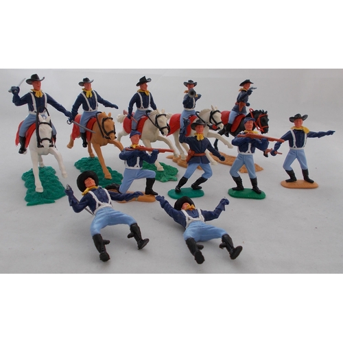 192 - Timpo. 1970s onwards unboxed US 7th Cavalry collection, with mounted (5) , foot (4) and unmounted ri... 