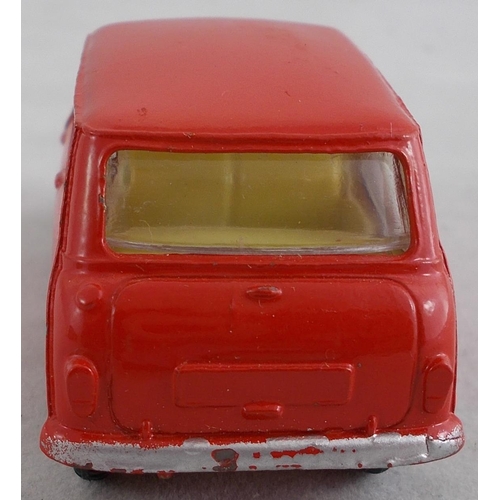 223 - Corgi. Austin Seven No.225, excellent in good plus Austin Se7en box (small tear to one end flap), re... 