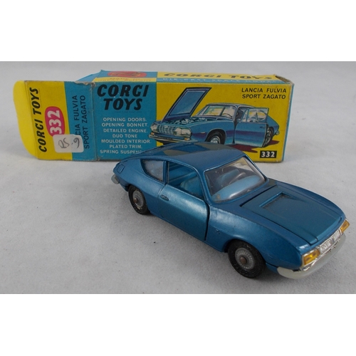 215 - Corgi. 1960s onwards Italian car collection, generally excellent in good plus to good boxes, with Fi... 