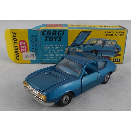 215 - Corgi. 1960s onwards Italian car collection, generally excellent in good plus to good boxes, with Fi... 