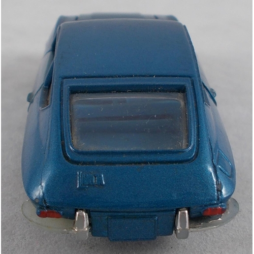 215 - Corgi. 1960s onwards Italian car collection, generally excellent in good plus to good boxes, with Fi... 