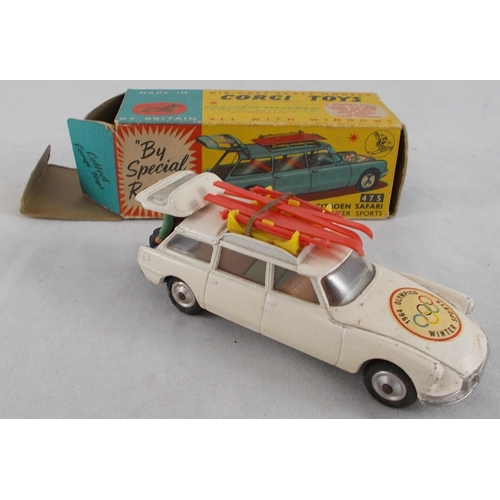 214 - Corgi. 1960s onwards Citroen pair, generally excellent to good plus in good boxes, with Le Dandy Cou... 