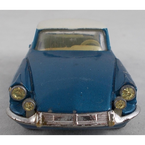 214 - Corgi. 1960s onwards Citroen pair, generally excellent to good plus in good boxes, with Le Dandy Cou... 