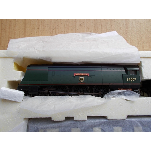 46 - Hornby. Limited Edition DCC Ready Devon Belle Train Pack No. R2817, excellent in good plus box, with... 