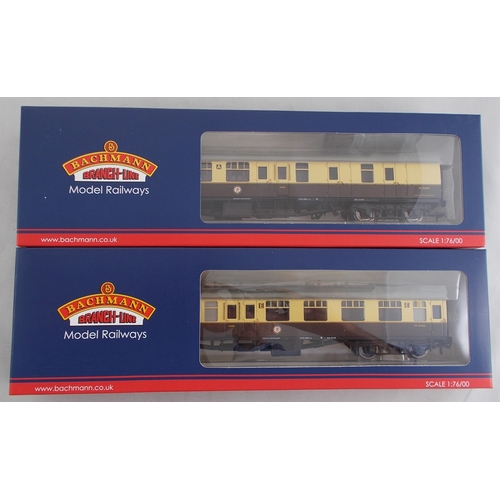 3 - Bachmann. Cornish Riviera coach pack Kernow Model Rail Centre exclusive No. 39-000G, excellent in go... 