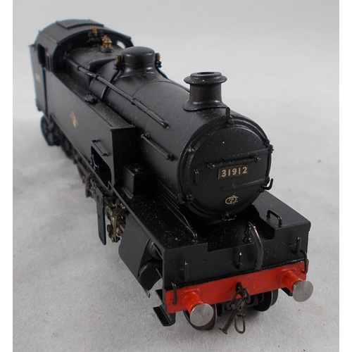 59 - Wills Finecast. OO gauge BR black 31912 2-6-4T locomotive No. F199, generally excellent in excellent... 