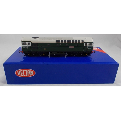 17 - Heljan. OO gauge BR green and white D6508 Eastleigh Class 33 No. 3301, excellent in excellent box wi... 