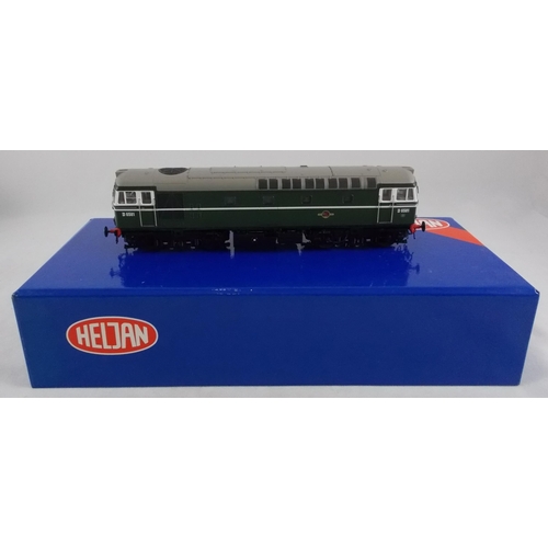 15 - Heljan. OO gauge BR green and white D6581 Class 33 No. 33601, excellent in excellent box with inner ... 