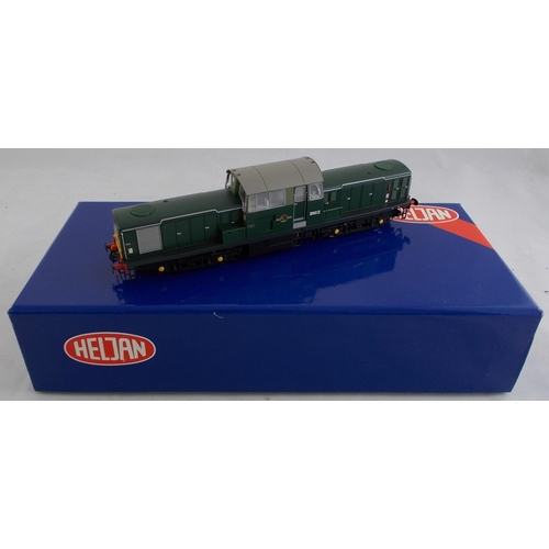 22 - Heljan. OO gauge BR green D8612  Class 17 Bo-Bo Diesel No. 17071, excellent in excellent box ( small... 