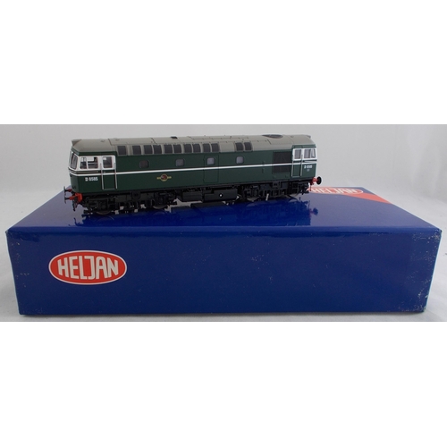 20 - Heljan. OO gauge BR green D6585 with BR emblem to side Class 33 No. 33181, excellent in good plus bo... 