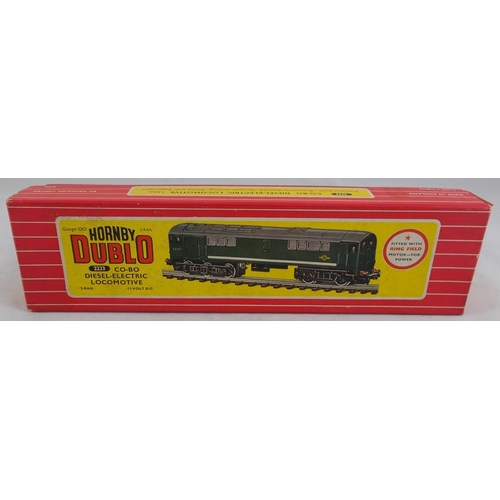 28 - Hornby Dublo 2-rail BR green D5702 Co-Bo Diesel-Electric locomotive No. 2233,  excellent in excellen... 