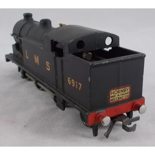 33 - Hornby Dublo. Collection of 3-rail EDL7 0-6-2 locomotives, generally excellent to good plus in good ... 