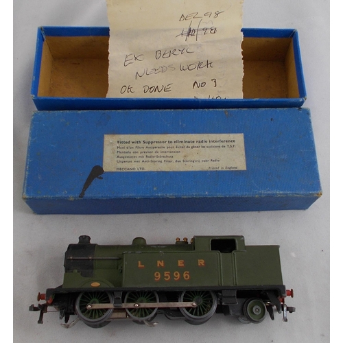 33 - Hornby Dublo. Collection of 3-rail EDL7 0-6-2 locomotives, generally excellent to good plus in good ... 