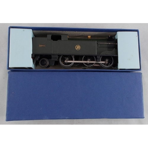 33 - Hornby Dublo. Collection of 3-rail EDL7 0-6-2 locomotives, generally excellent to good plus in good ... 