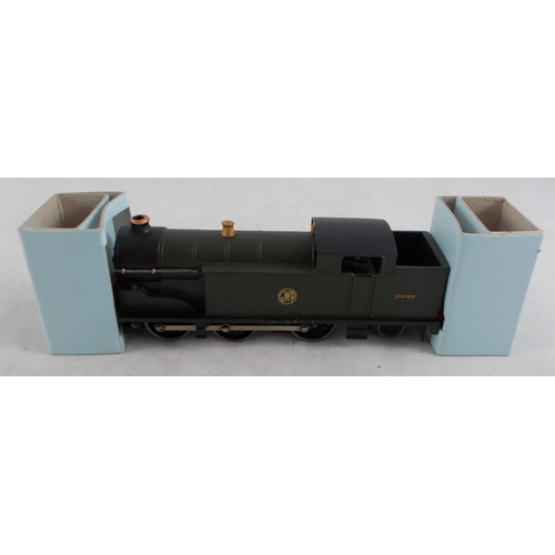 33 - Hornby Dublo. Collection of 3-rail EDL7 0-6-2 locomotives, generally excellent to good plus in good ... 