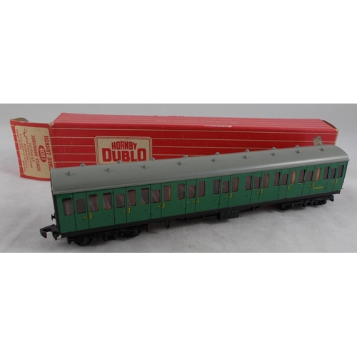 29 - Hornby Dublo. 2-rail or 3-rail SR green S77511 Electric Driving Trailer Coach No. 4150 and Surburban... 